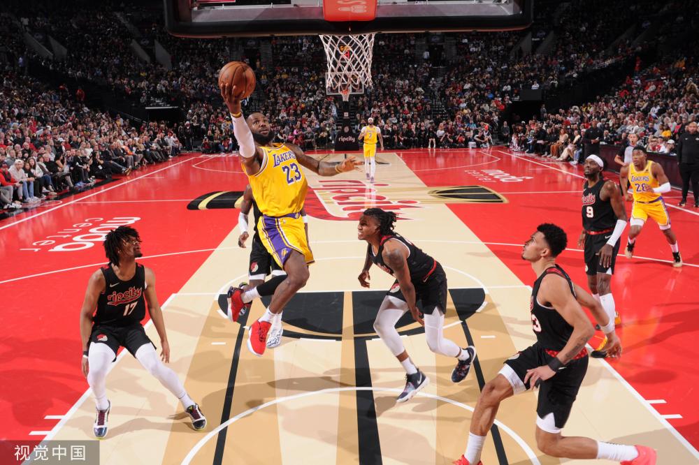 本届冠军将 本届冠军将